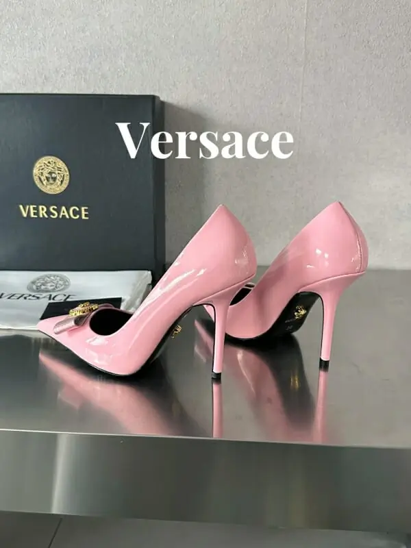 versace a talons hauts chaussures pour femme s_11747a64